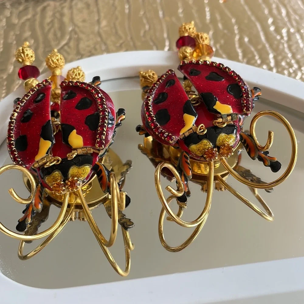 🐞HP🐞Lunch At The Ritz “CUTE AS A BUG”Ladybug HUGE Clip On Earrings - Picture 7 of 10